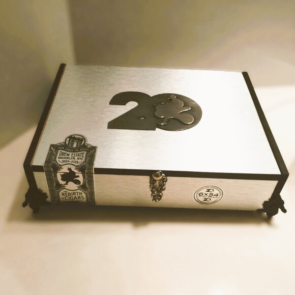 Suenos de Saundra Upcycled, RARE Drew Estate, Cigar Box Jewelry / Storage Box - Picture 11 of 11